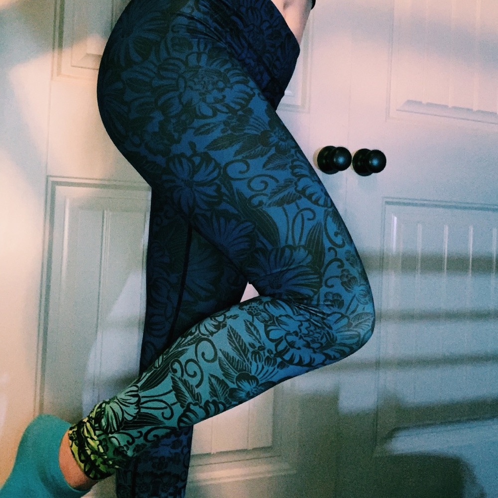 Floral ombré leggings from Aeropostale!